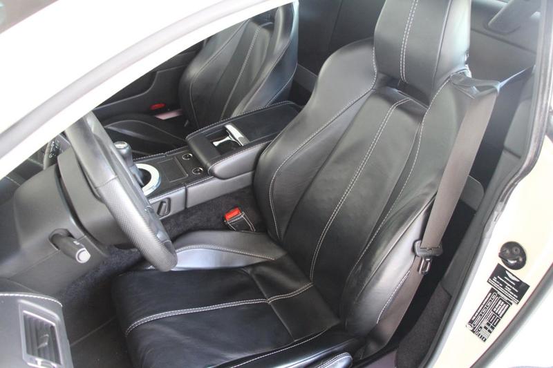 Aston Martin Vantage Coupe V8