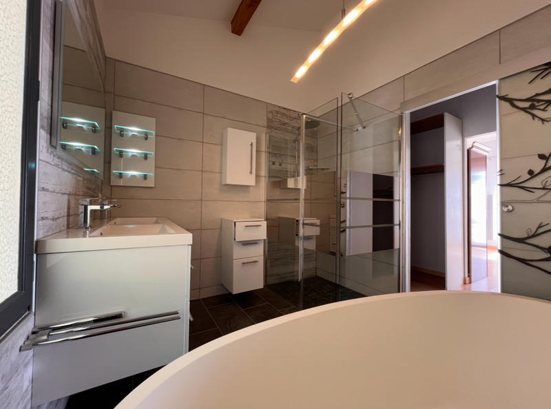 Maison - 183 m² - 8 pièces