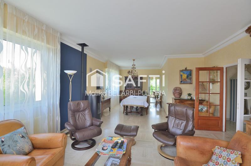 Villa - 179 m² - 6 pièces