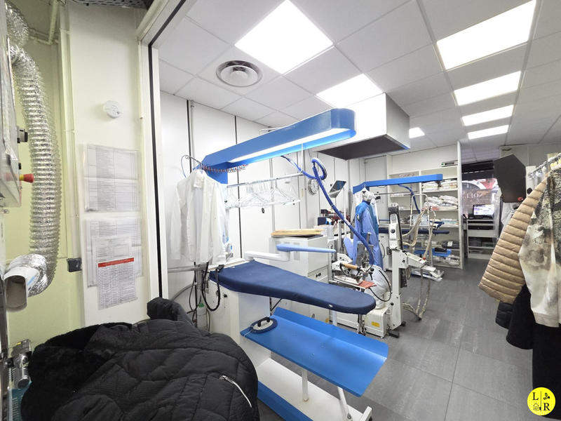 Local commercial - 119 m²