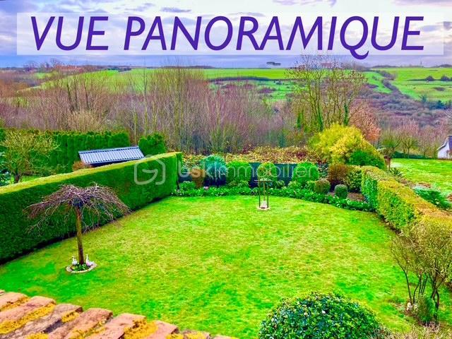 Maison - 230 m² - 7 pièces