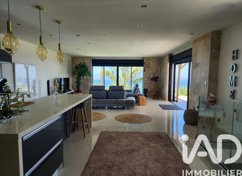 Maison - 161 m² - 5 pièces