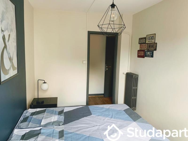 Chambre - 12 m² - 1 pièce