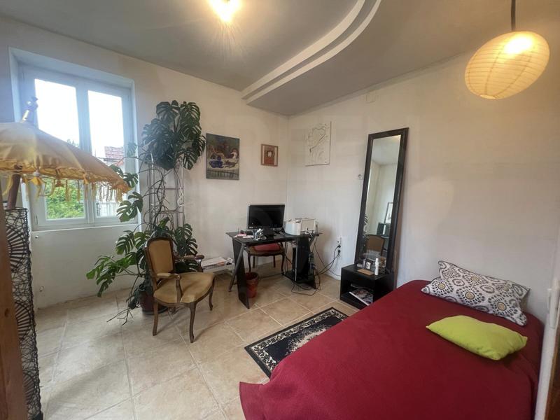 Maison - 232 m² - 8 pièces