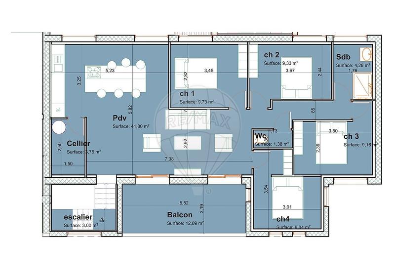 Appartement - 100 m² - 5 pièces