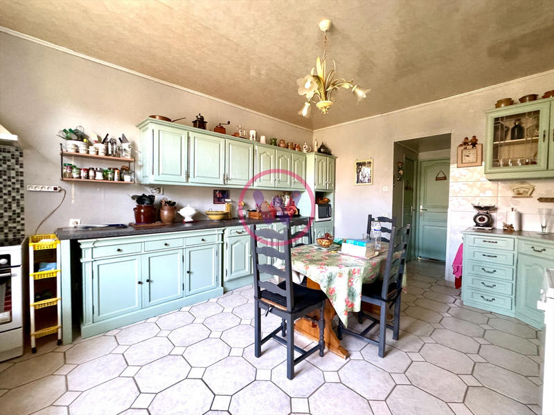 Maison - 170 m² - 5 pièces