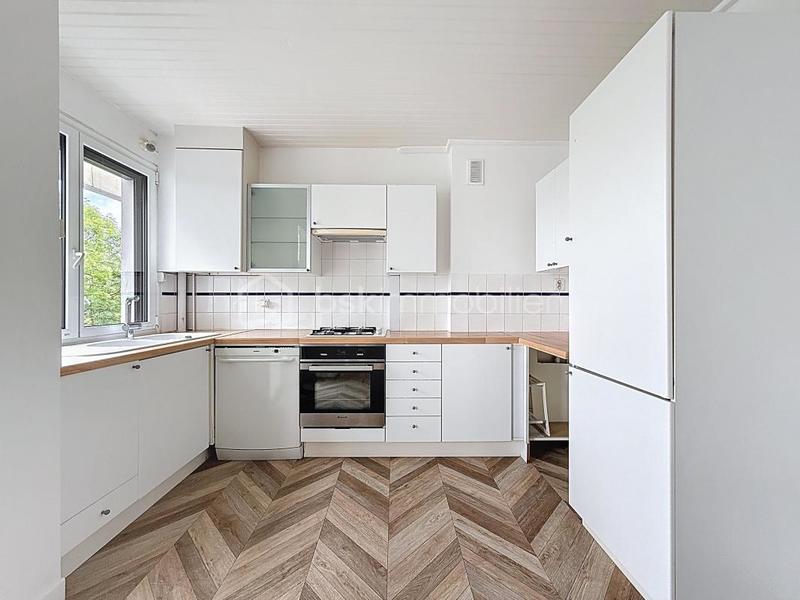 Appartement - 80 m² - 4 pièces