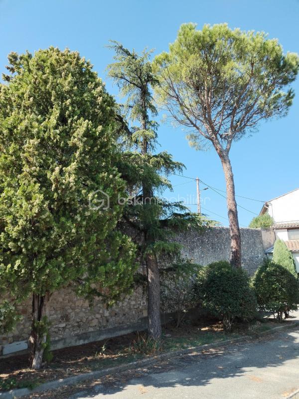 Maison traditionnelle - 205 m² - 10 pièces