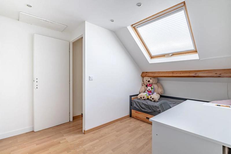 Maison - 95 m² - 5 pièces