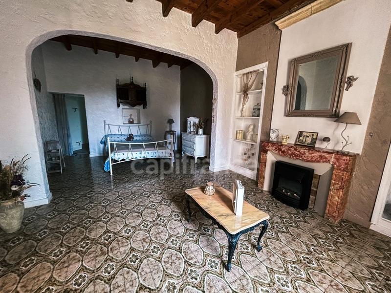 Maison - 329 m² - 11 pièces