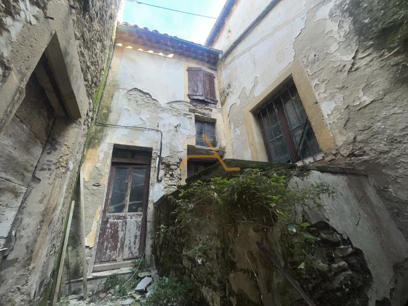 Maison de village - 284 m² - 5 pièces