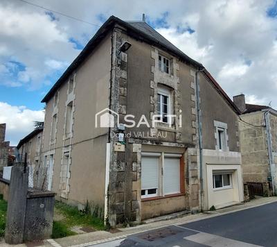 Maison - 242 m² - 10 pièces