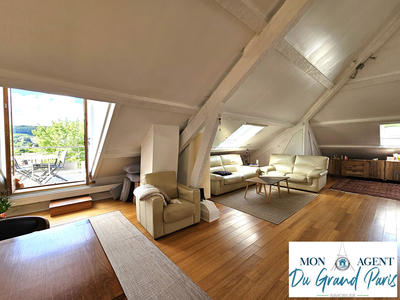 Appartement - 100 m² - 5 pièces