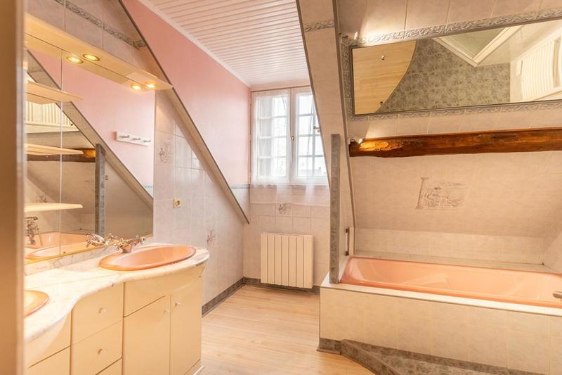 Maison - 190 m² - 6 pièces