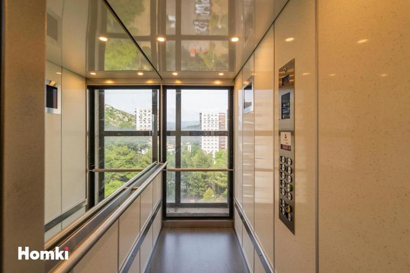 Appartement - 80 m² - 3 pièces