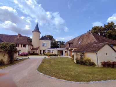 Château - 980 m² - 27 pièces