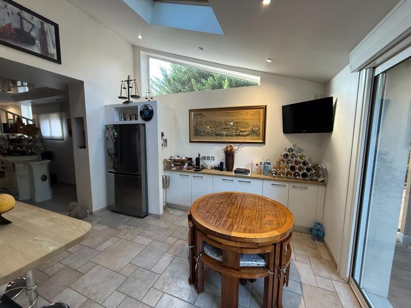 Maison - 170 m² - 5 pièces