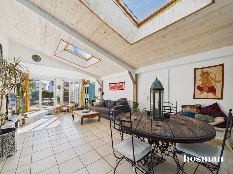 Maison - 144 m² - 8 pièces