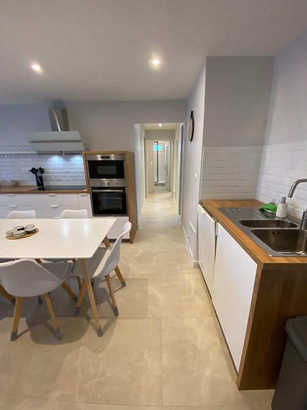 Chambre - 93 m² - 4 pièces