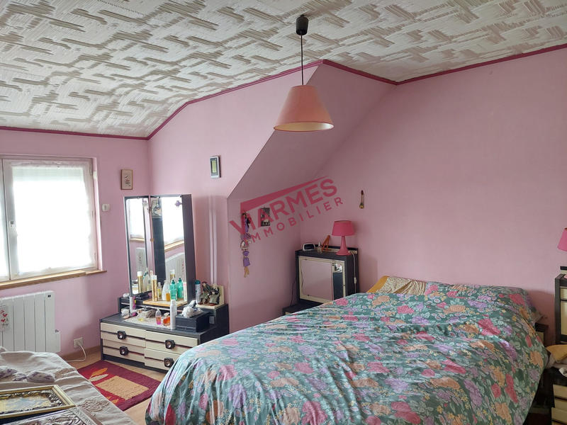 Maison - 93 m² - 5 pièces