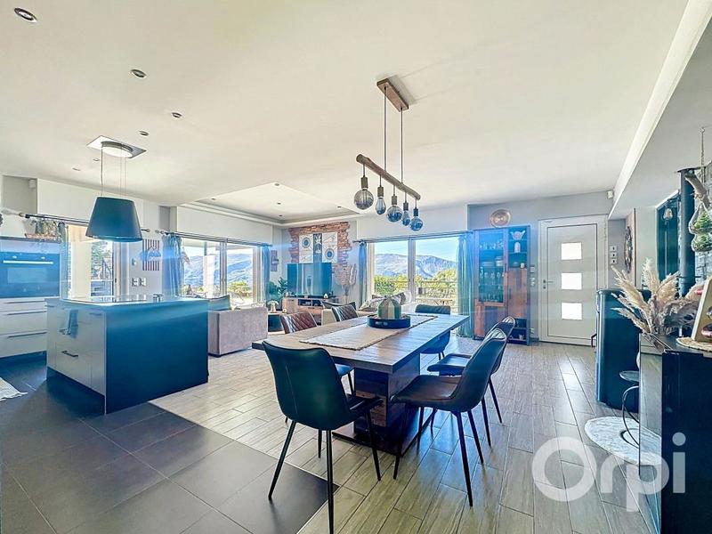 Maison - 133 m² - 4 pièces