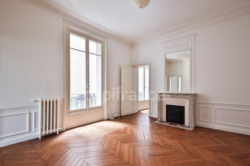 Appartement bourgeois - 117 m² - 5 pièces