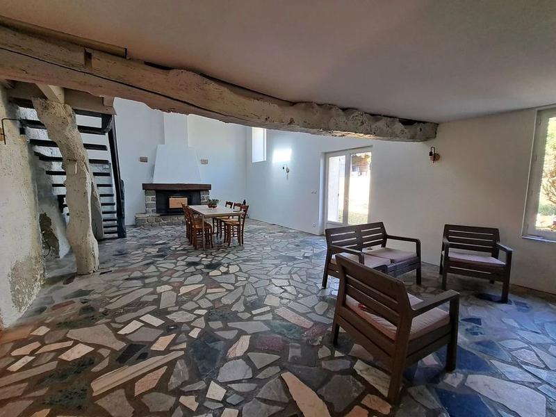 Maison en pierre - 161 m² - 6 pièces
