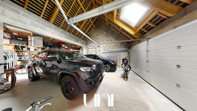 Maison - 95 m² - 5 pièces