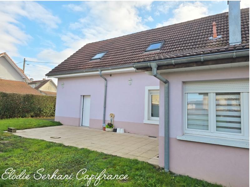 Maison - 107 m² - 6 pièces