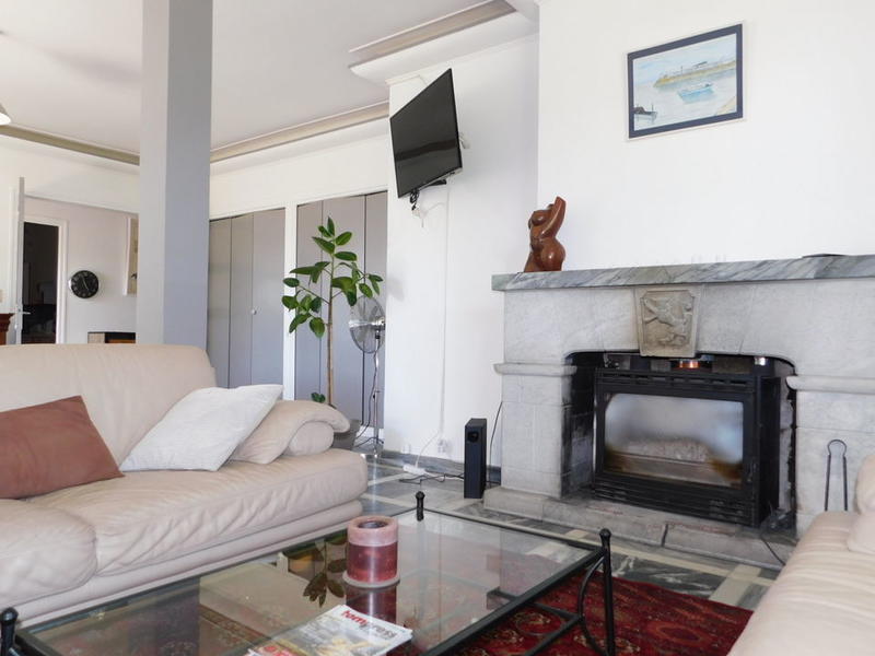 Villa - 263 m² - 11 pièces