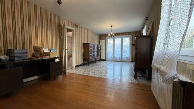 Maison - 83 m² - 5 pièces