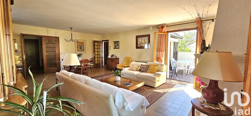 Maison - 166 m² - 8 pièces