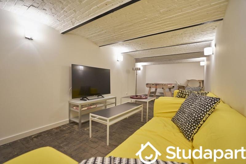 Chambre - 13 m² - 1 pièce