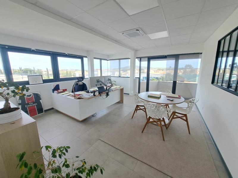 Local d'activités - 140 m²