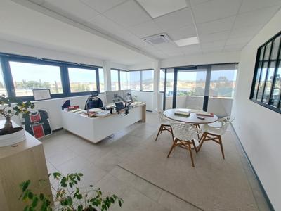 Local d'activités - 140 m²