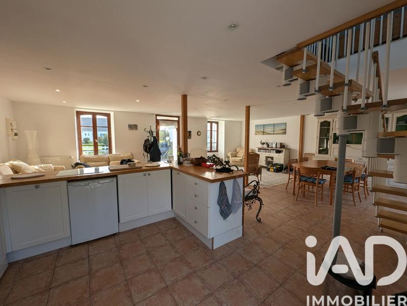 Maison - 100 m² - 3 pièces