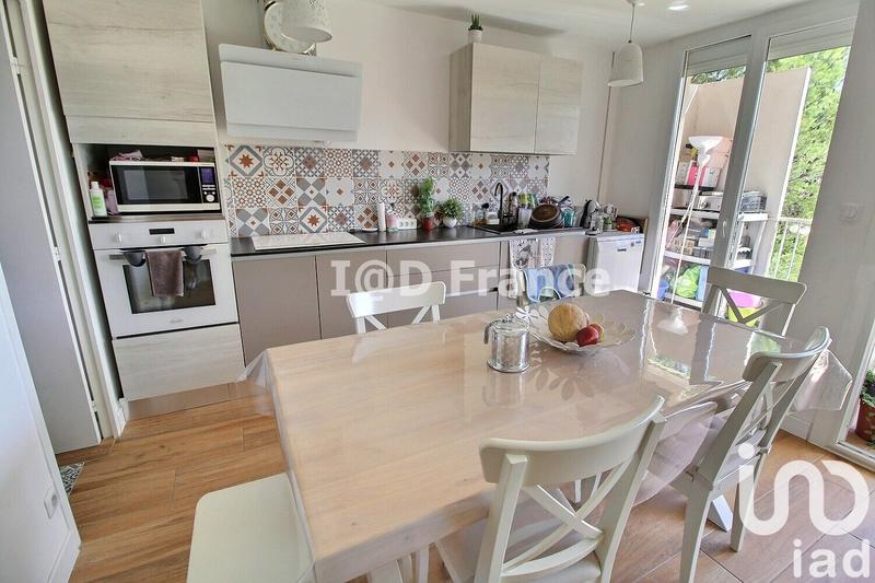 Appartement - 80 m² - 4 pièces