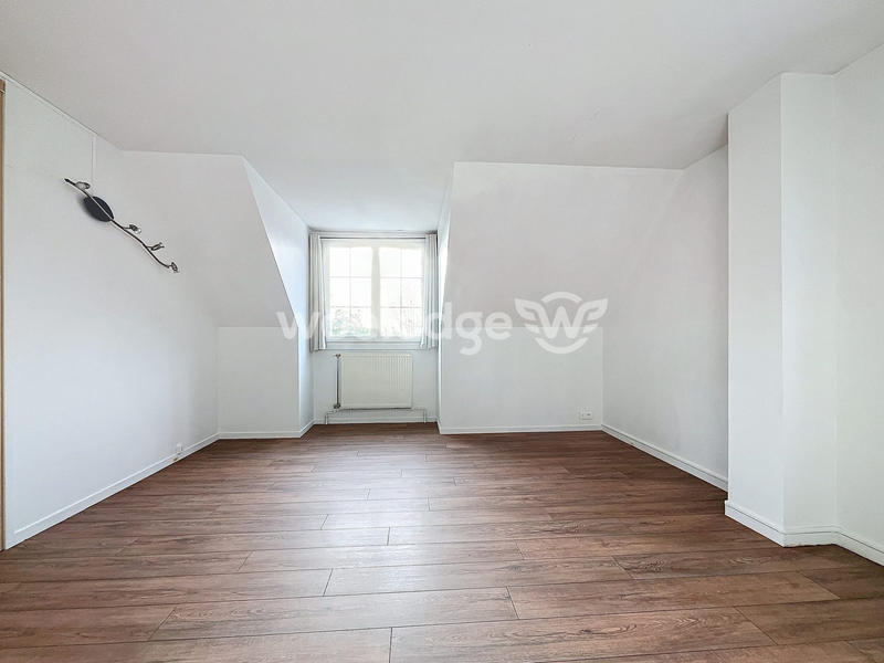 Maison - 145 m² - 7 pièces