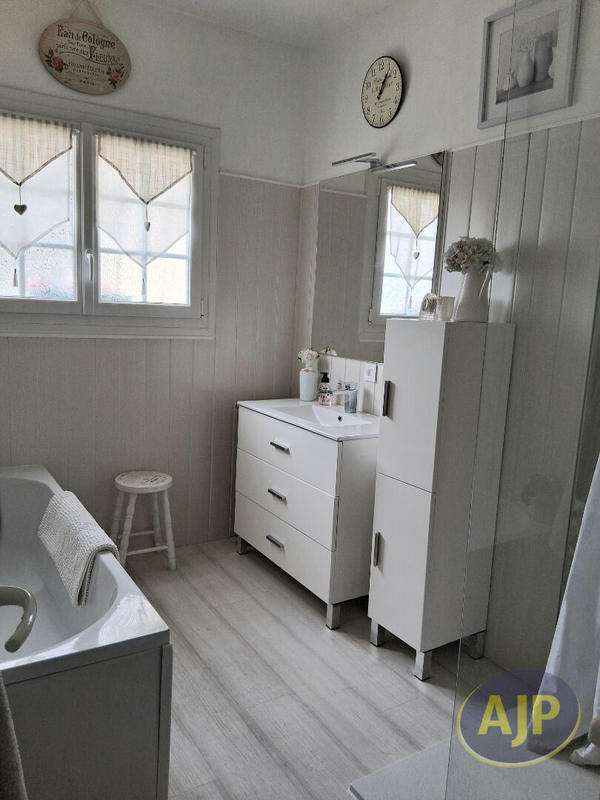 Maison - 135 m² - 6 pièces