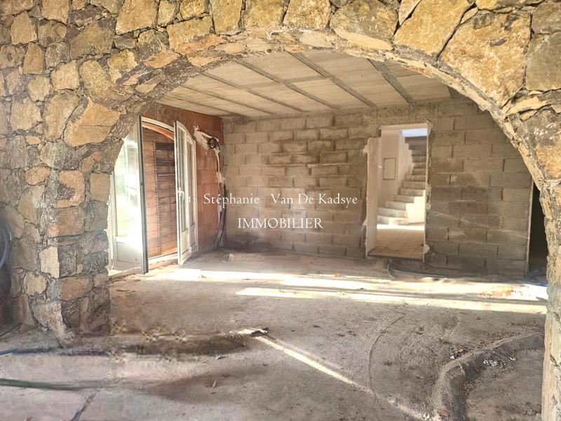 Propriété - 188 m² - 5 pièces