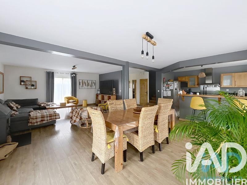 Maison - 169 m² - 6 pièces