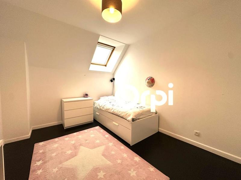 Maison - 222 m² - 6 pièces