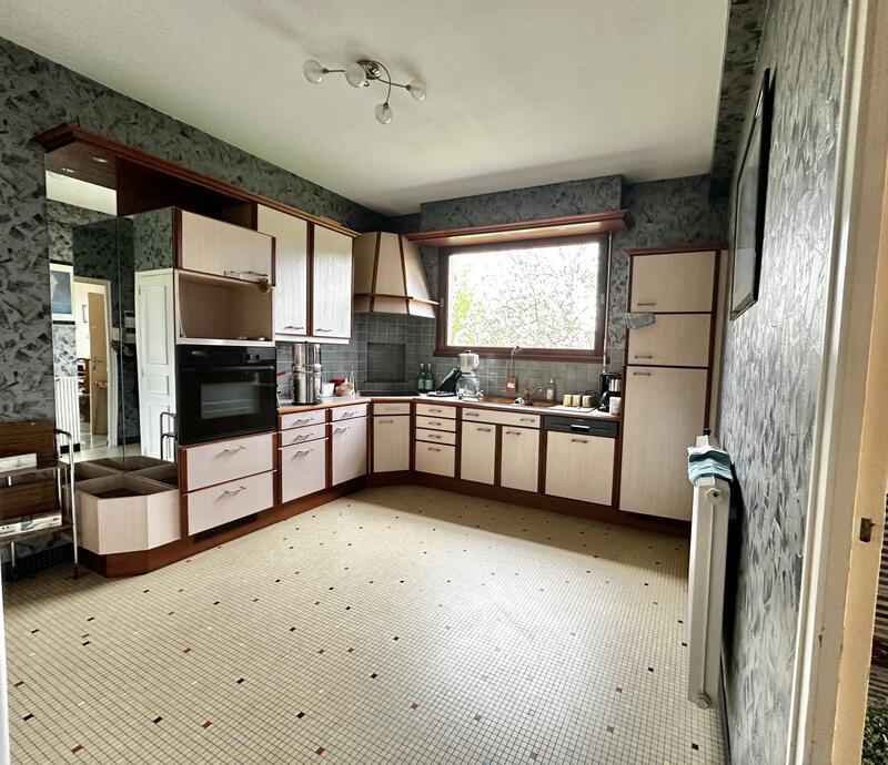 Maison - 90 m² - 5 pièces