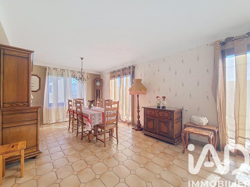 Maison - 223 m² - 11 pièces