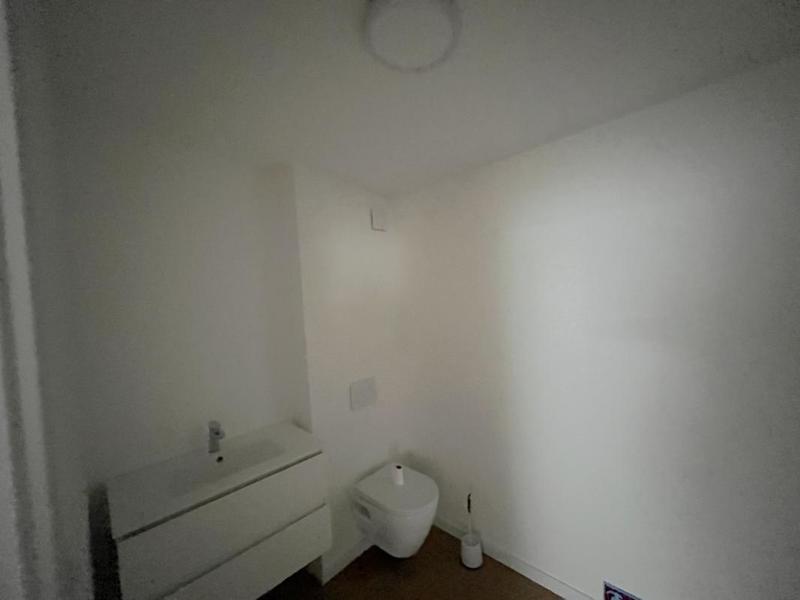 Local commercial - 517 m² - 2 pièces