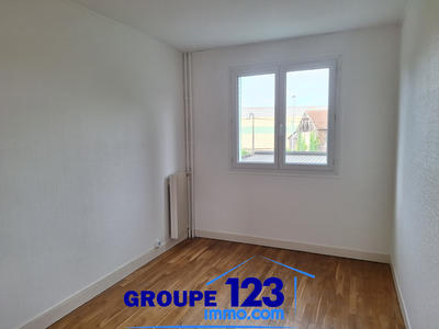 Appartement - 84 m² - 5 pièces