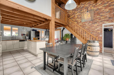 Maison - 180 m² - 6 pièces