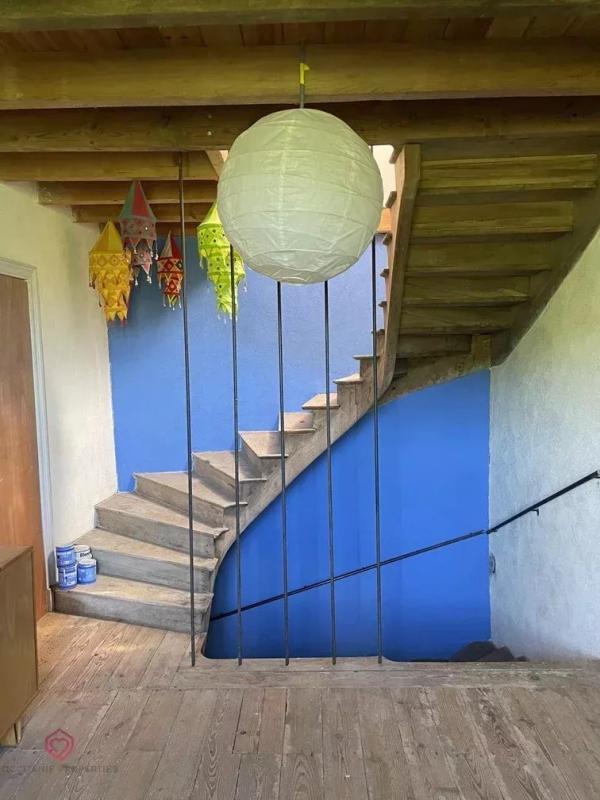 Demeure - 252 m² - 8 pièces