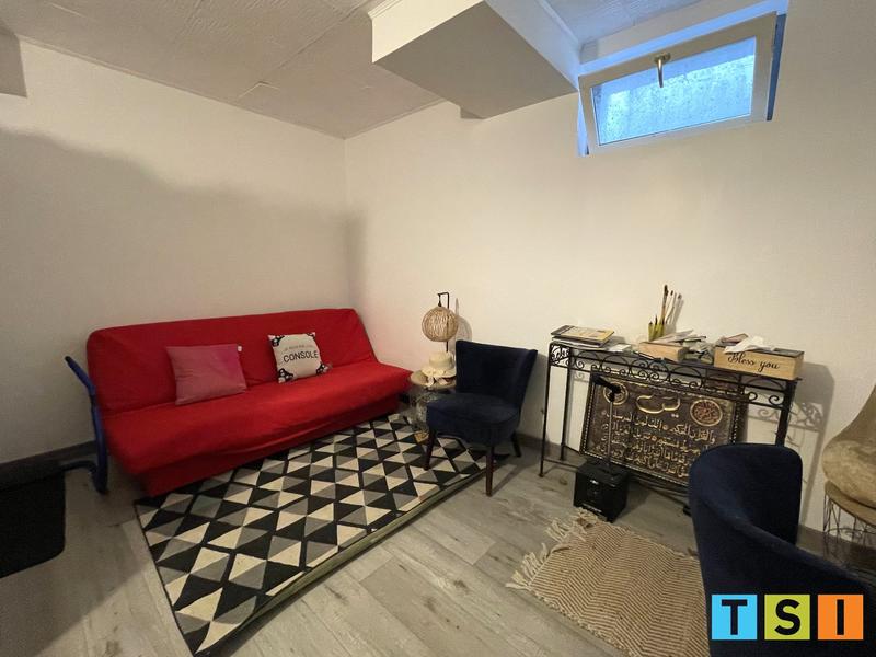 Maison - 223 m² - 8 pièces