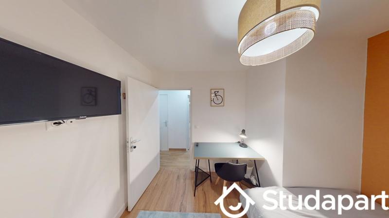 Chambre - 10 m² - 1 pièce